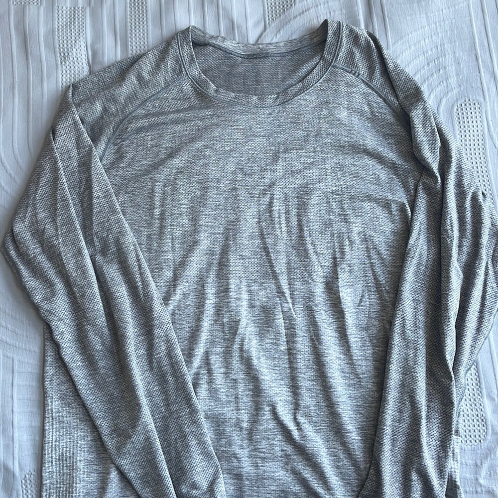 LULULEMON Long Sleeve Tee XL